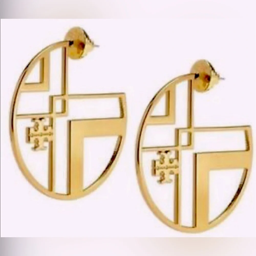 🔥🔥 Tory Burch Authentic Jewelry Merchandise At Awesome Prices To Buy Now & Save
